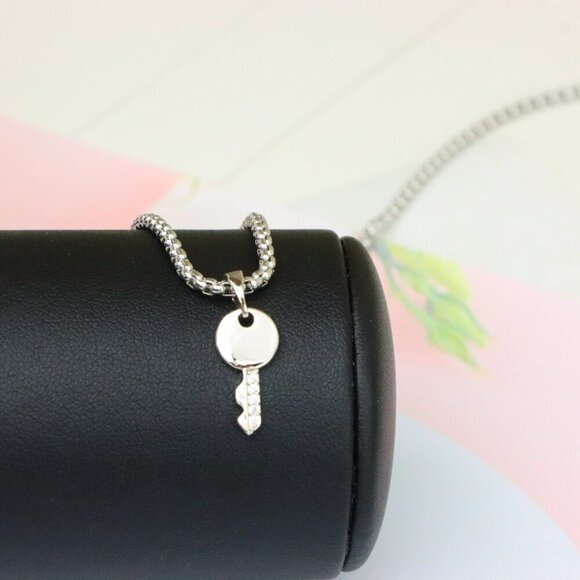 "Stylish Silver Key Design Pendant in Gold Plated Brass, XPPT1630 - Picture 12 of 12